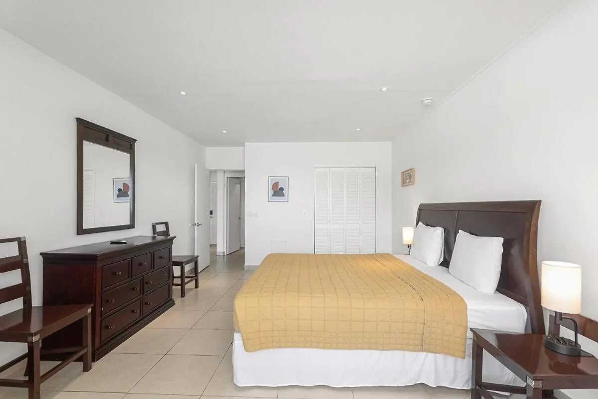 Appartamento Maho Beach House - Elegant 1 Bedroom, Beach Level
